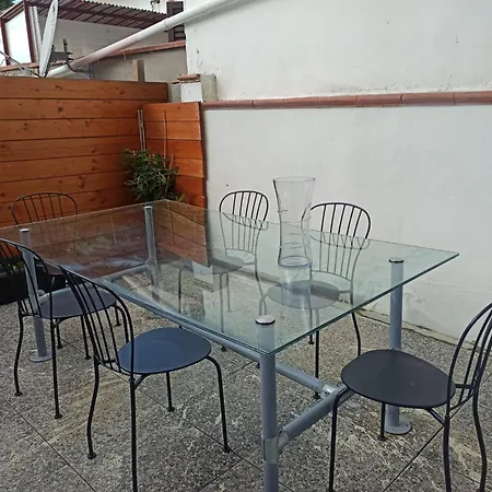 Vale Apartment *