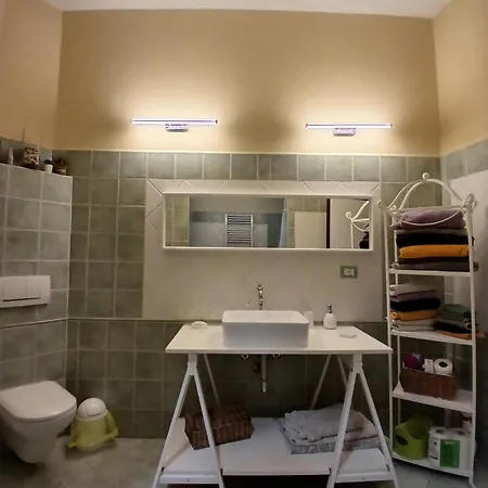 Vale Apartment *
